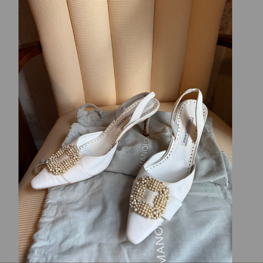 Manolo Blahnik White Pearl-Embellished Slingback Heels - Picture 10 of 15